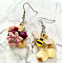 Load image into Gallery viewer, Floral Honeycomb Quartz Dangles
