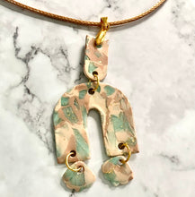 Load image into Gallery viewer, Beach Gold Paola Sabrina Necklace
