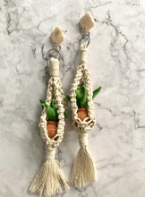 Load image into Gallery viewer, Plant Parenthood Lime Green Succulents Macrame Hanger Dangles (MEDIUM)
