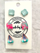 Load image into Gallery viewer, Dainty Aqua Stud Pack
